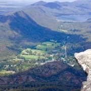 1029B5B9-BCFD-42BA-A756-0CBA7ECB83B1_1_201_a